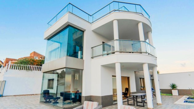 Reventa - Chalets -
Ciudad Quesada - La Marquesa Golf