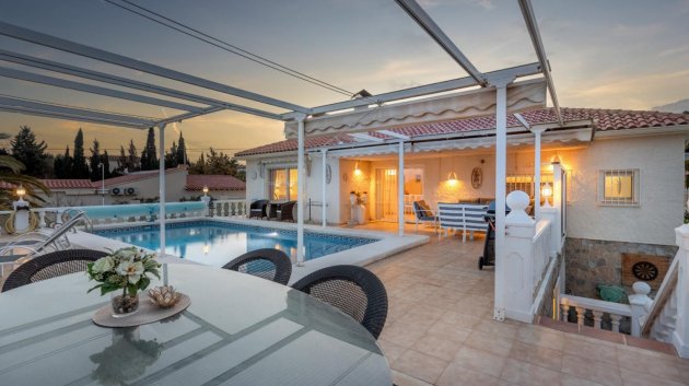 Reventa - Chalets -
Alfas del Pí