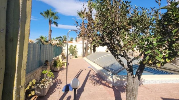 Reventa - Chalets -
San Fulgencio - Urbanización La Marina