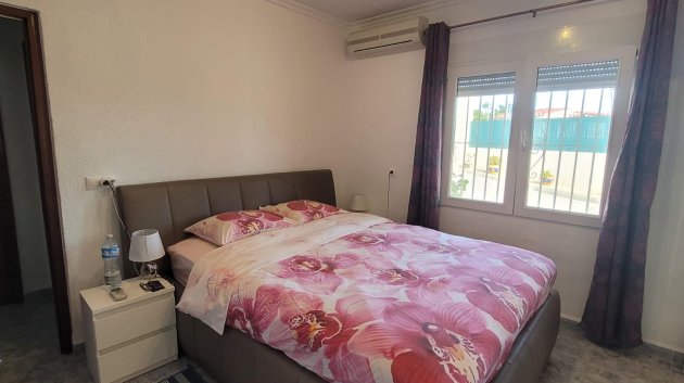 Reventa - Chalets -
San Fulgencio - Urbanización La Marina