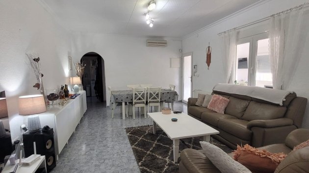 Reventa - Chalets -
San Fulgencio - Urbanización La Marina