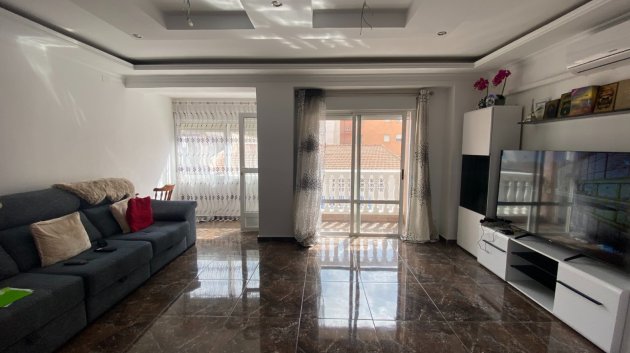 Reventa - Apartamentos -
Torrevieja - Center