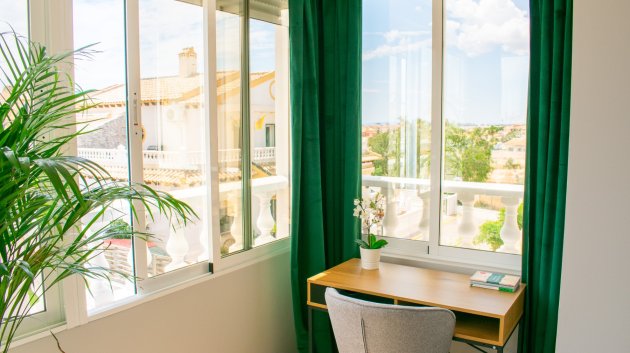 Reventa - Adosado -
Orihuela Costa - Punta Prima