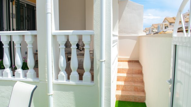 Reventa - Adosado -
Orihuela Costa - Punta Prima