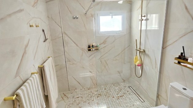 Resale - Apartments -
Altea