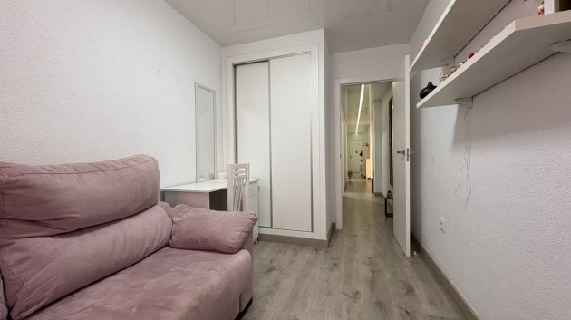 Resale - Apartments -
Torrevieja - Center