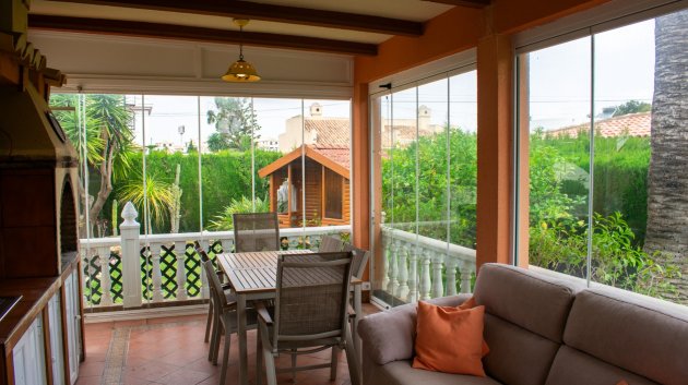 Revente - Villa -
Orihuela Costa - MUY CERCA DE LA PLAYA