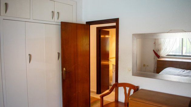 Revente - Villa -
Orihuela Costa - MUY CERCA DE LA PLAYA