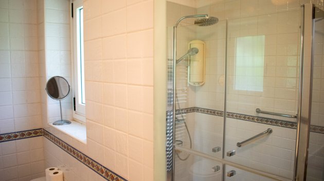 Revente - Villa -
Orihuela Costa - MUY CERCA DE LA PLAYA