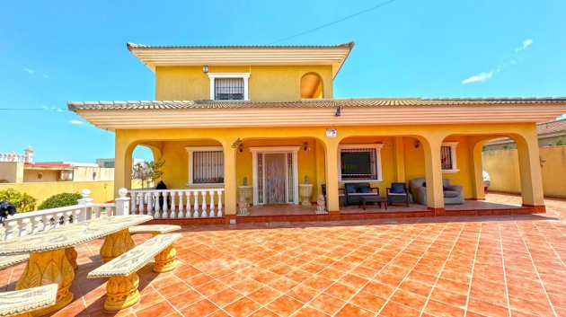 Reventa - Chalets -
Torrevieja - Los Balcones