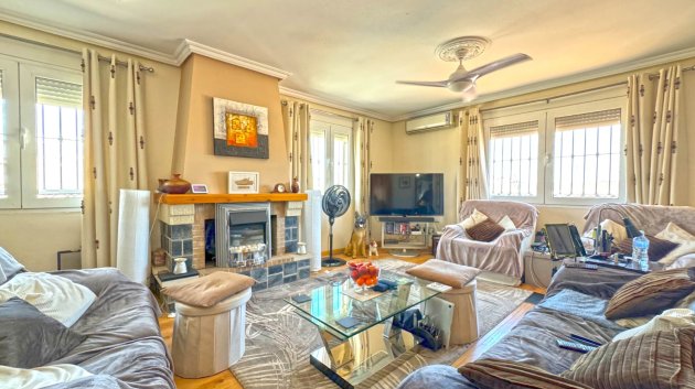 Reventa - Chalets -
Torrevieja - Los Balcones