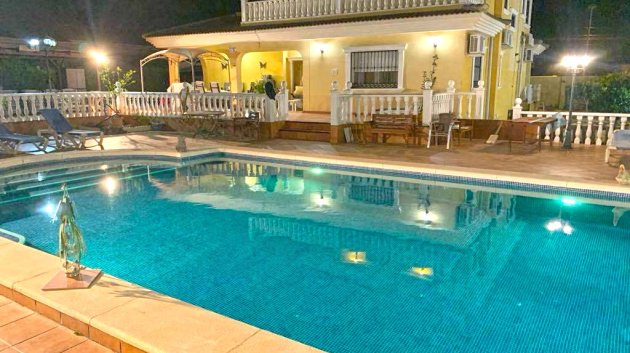 Reventa - Chalets -
Torrevieja - Los Balcones