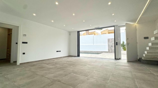 Reventa - Chalets -
Torrevieja - Los Balcones