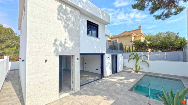 Reventa - Chalets -
Torrevieja - Los Balcones