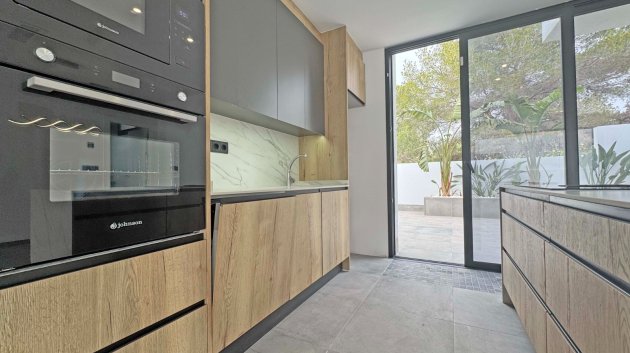 Reventa - Chalets -
Torrevieja - Los Balcones