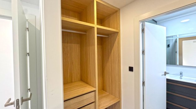 Reventa - Chalets -
Torrevieja - Los Balcones