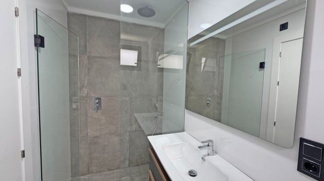 Reventa - Chalets -
Torrevieja - Los Balcones