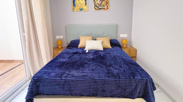 Reventa - Apartamentos -
Torrevieja - Playa del Cura