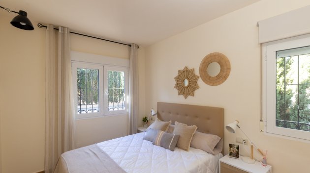Obra nueva - Chalets -
Fuente Alamo