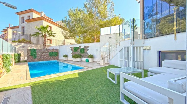 Reventa - Chalets -
Orihuela Costa - Villamartín