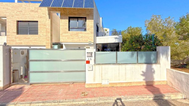 Reventa - Chalets -
Orihuela Costa - Villamartín