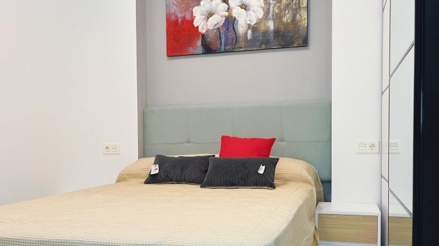 Reventa - Apartamentos -
Torrevieja - Playa del Cura