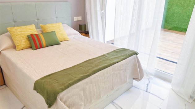 Reventa - Apartamentos -
Torrevieja - Playa del Cura