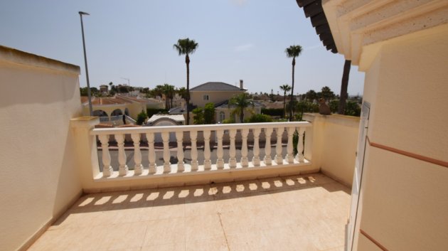 Reventa - Adosado -
Ciudad Quesada - La Fiesta