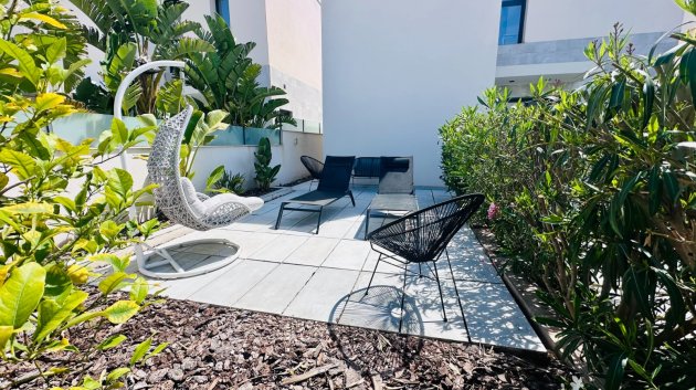 Resale - Villa -
Rojales