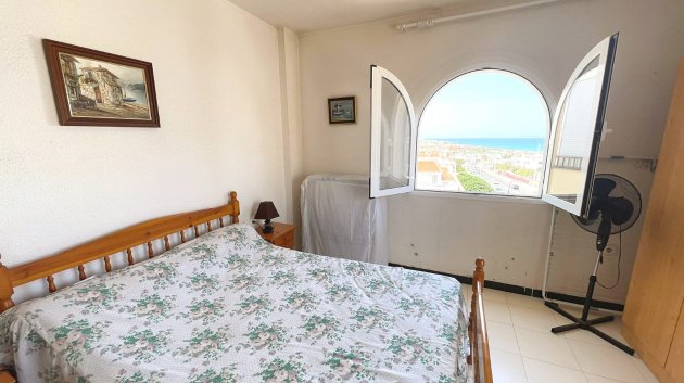Reventa - Apartamentos -
Torrevieja - La Mata
