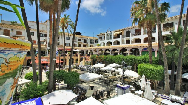 Revente - Appartements -
Villamartín - PAU 8