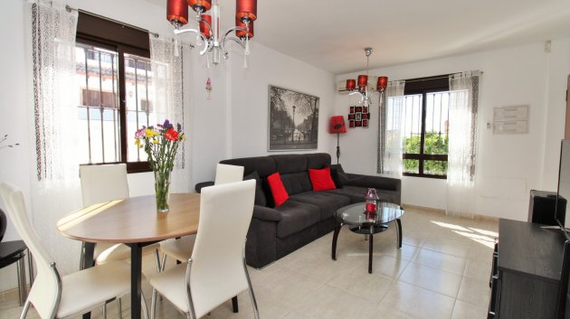 Reventa - Chalets -
Villamartín - PAU 8