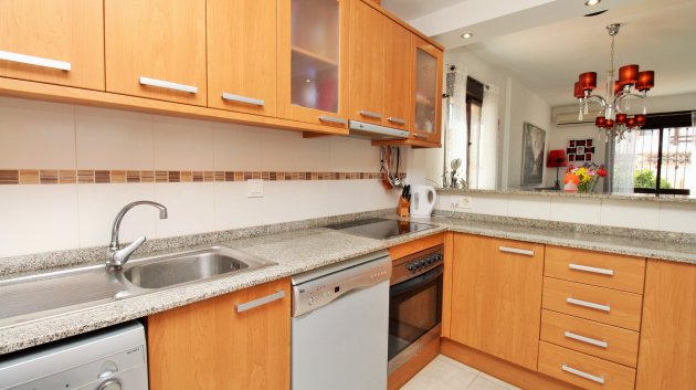 Reventa - Chalets -
Villamartín - PAU 8