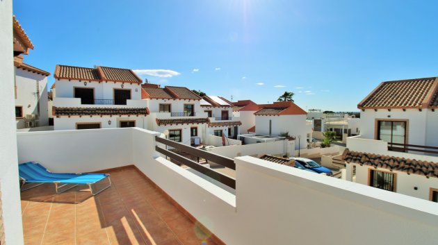 Reventa - Chalets -
Villamartín - PAU 8