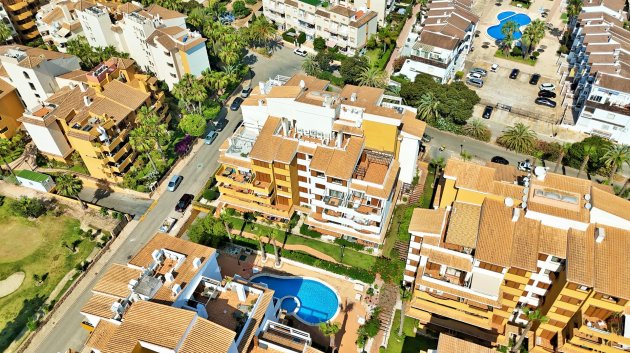 Resale - Apartments -
Punta Prima