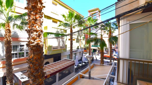 Resale - Apartments -
Torrevieja - Center