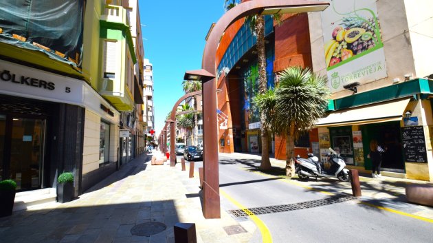 Resale - Apartments -
Torrevieja - Center