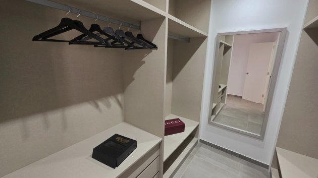 Revente - Appartements -
Torrevieja - Puerto