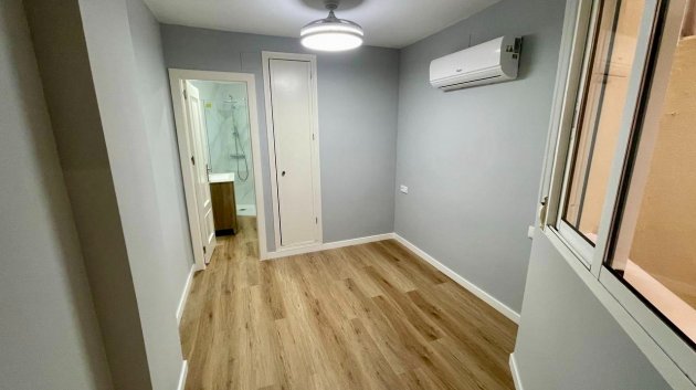 Resale - Apartments -
Torrevieja - La Mata