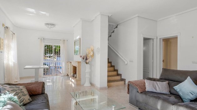Reventa - Chalets -
Ciudad Quesada - Doña Pepa