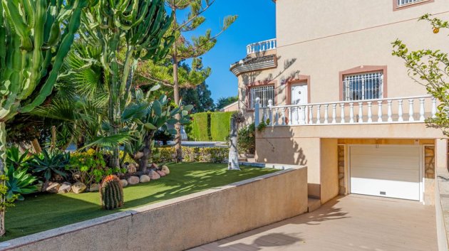 Reventa - Chalets -
Ciudad Quesada - Doña Pepa