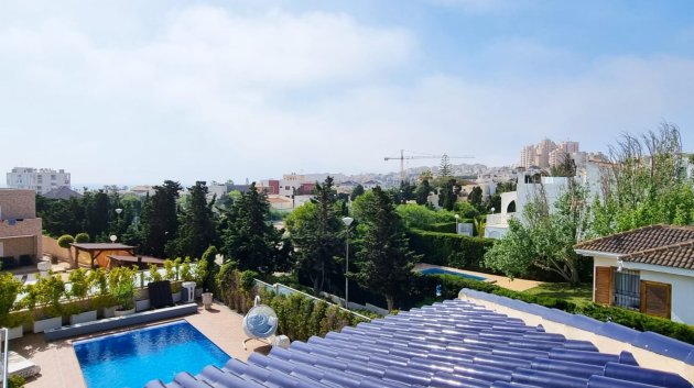 Resale - Villa -
Torrevieja - La Mata