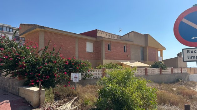 Reventa - Chalets -
Guardamar del Segura