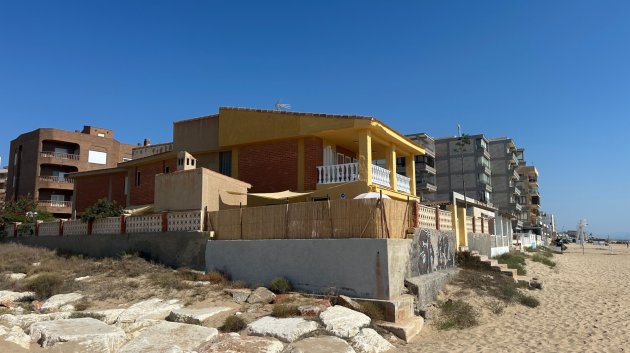 Reventa - Chalets -
Guardamar del Segura