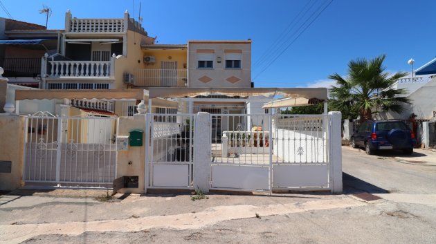 Resale - Townhouse -
Torrevieja - Torretas
