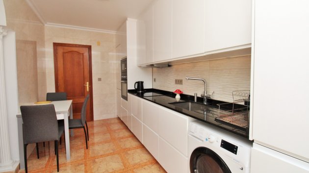 Reventa - Apartamentos -
Villamartín - PAU 8