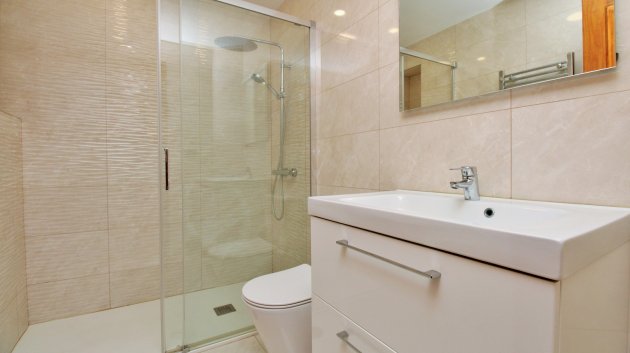 Reventa - Apartamentos -
Villamartín - PAU 8