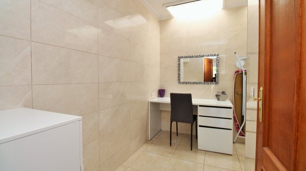 Reventa - Apartamentos -
Villamartín - PAU 8