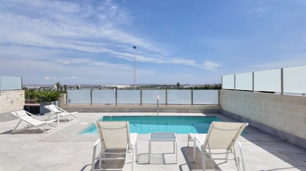 Reventa - Chalets -
Torrevieja - Los Balcones