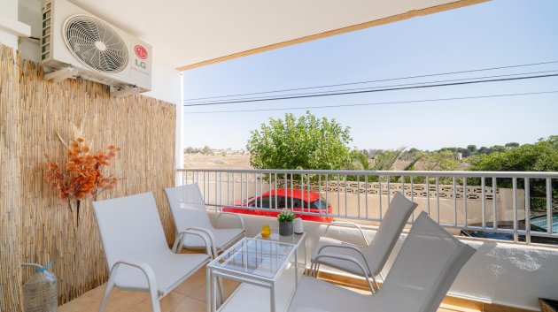 Reventa - Apartamentos -
Orihuela Costa - Punta Prima